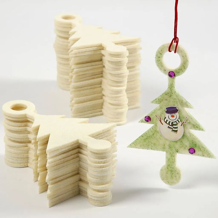 Dekorime Krishtlindjesh me Felt - Pema 4 copë